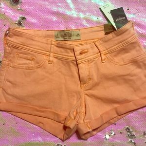 NEW Hollister short-short lowrise size 1 w25 $10